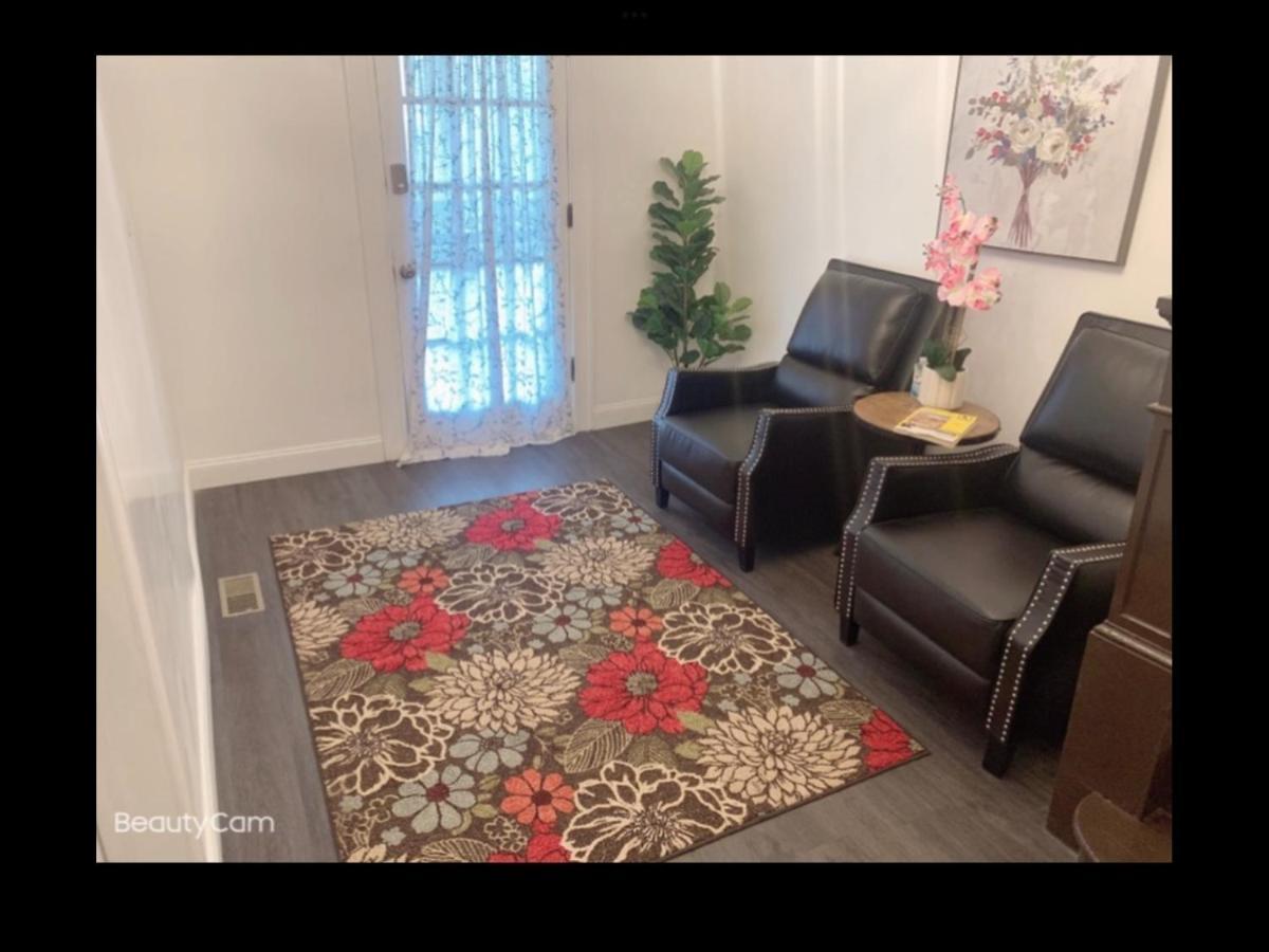 Brand New Bedroom With Tv Next Jhu بالتيمور المظهر الخارجي الصورة